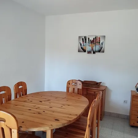 House Pinus Pinea * Вигань