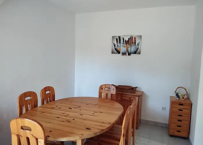 House Pinus Pinea * Вигань