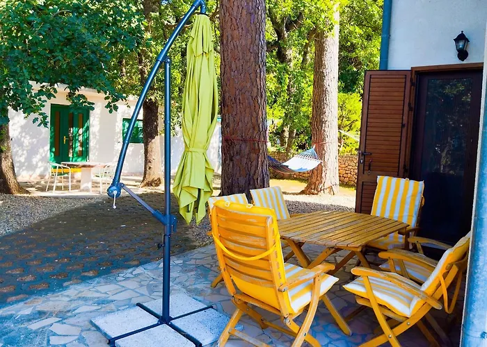 House Pinus Pinea Вигань