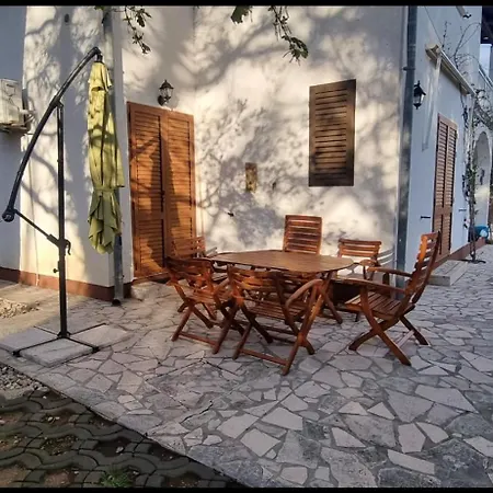 House Pinus Pinea Feriehus Viganj