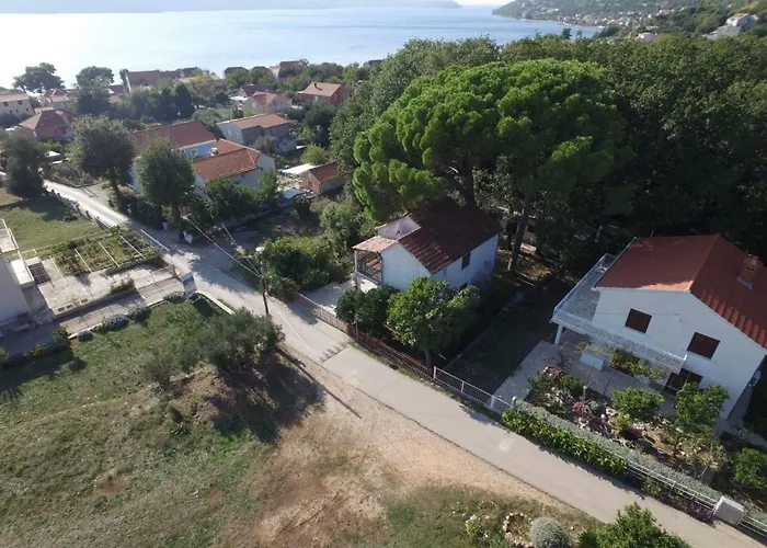 House Pinus Pinea * Viganj